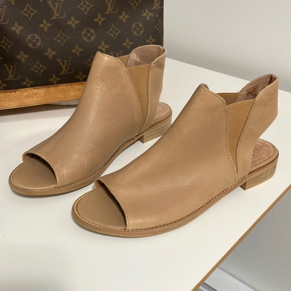 Musse & Cloud , women’s 10 (eu 41) genuine leather peep toe flat ankle booties - Picture 2 of 7